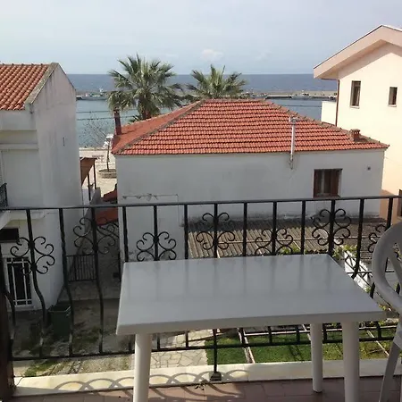 Delimaras Apartamento Nea Skioni